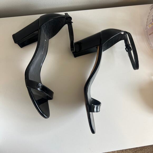Stuart Weitzman Nearlynude Black Patent Leather Heels 10 - Picture 4 of 8